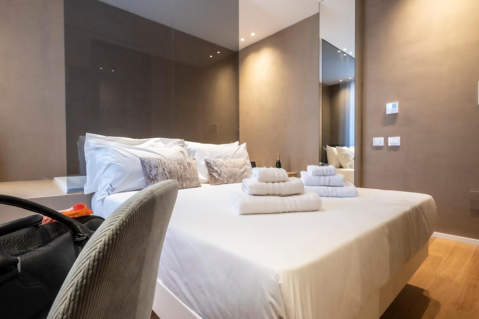Amorgiu Luxury Suites Palermo Buitenkant foto