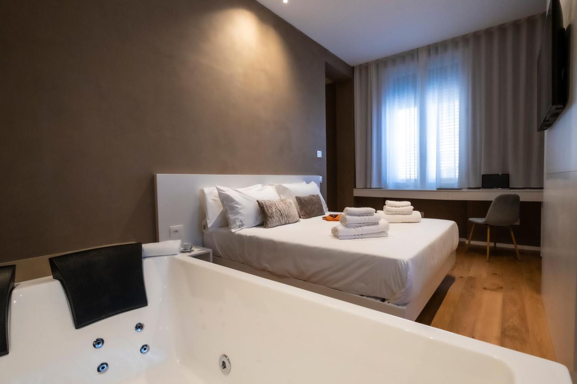 Amorgiu Luxury Suites Palermo Buitenkant foto