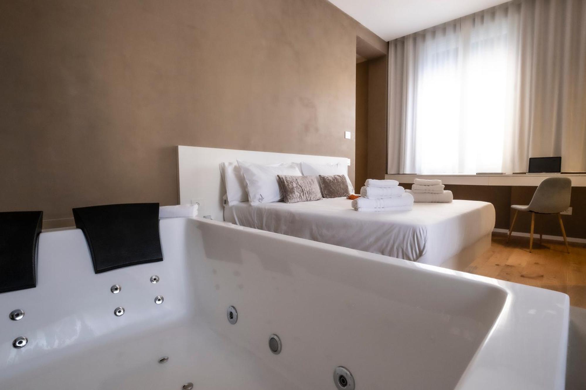 Amorgiu Luxury Suites Palermo Buitenkant foto